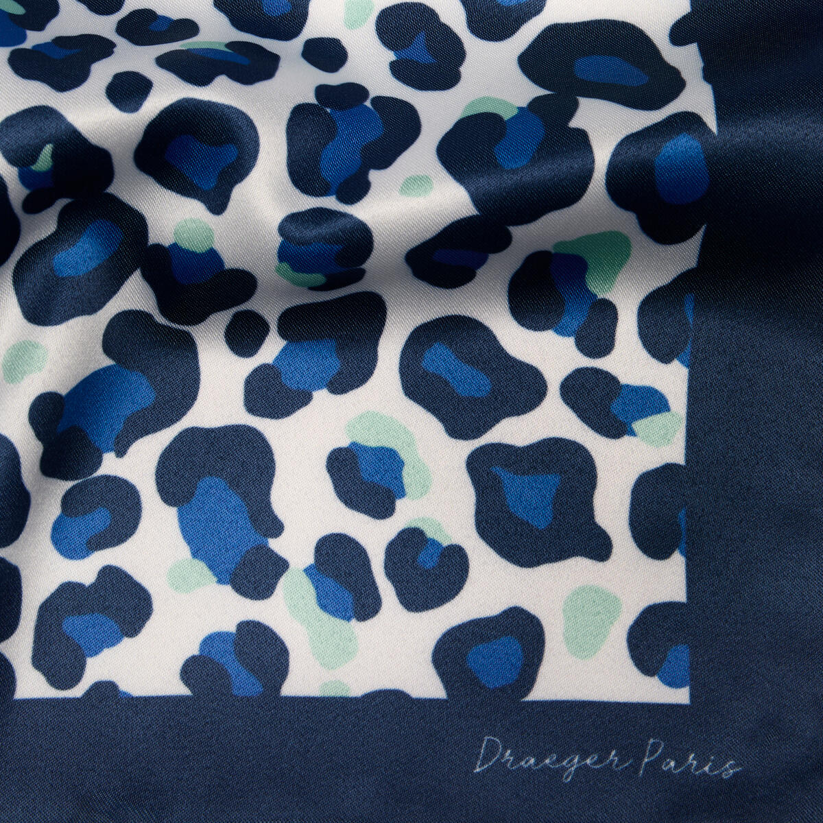 Carré chic Léopard bleu 3