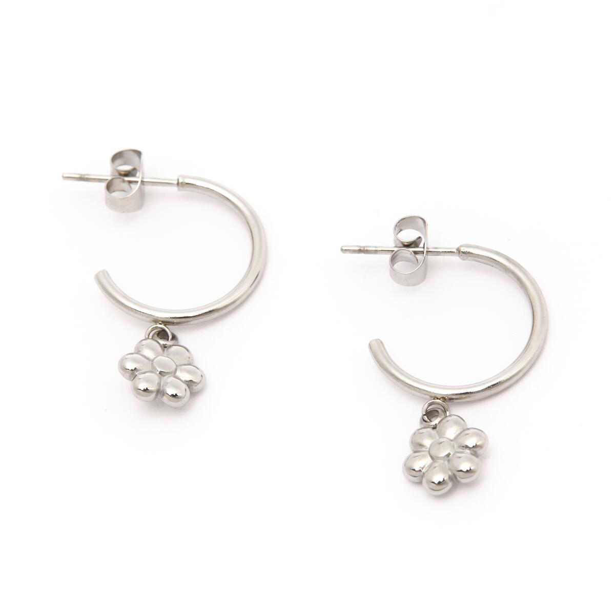 Boucles d'Oreilles Créoles Argentées Fleurs 2