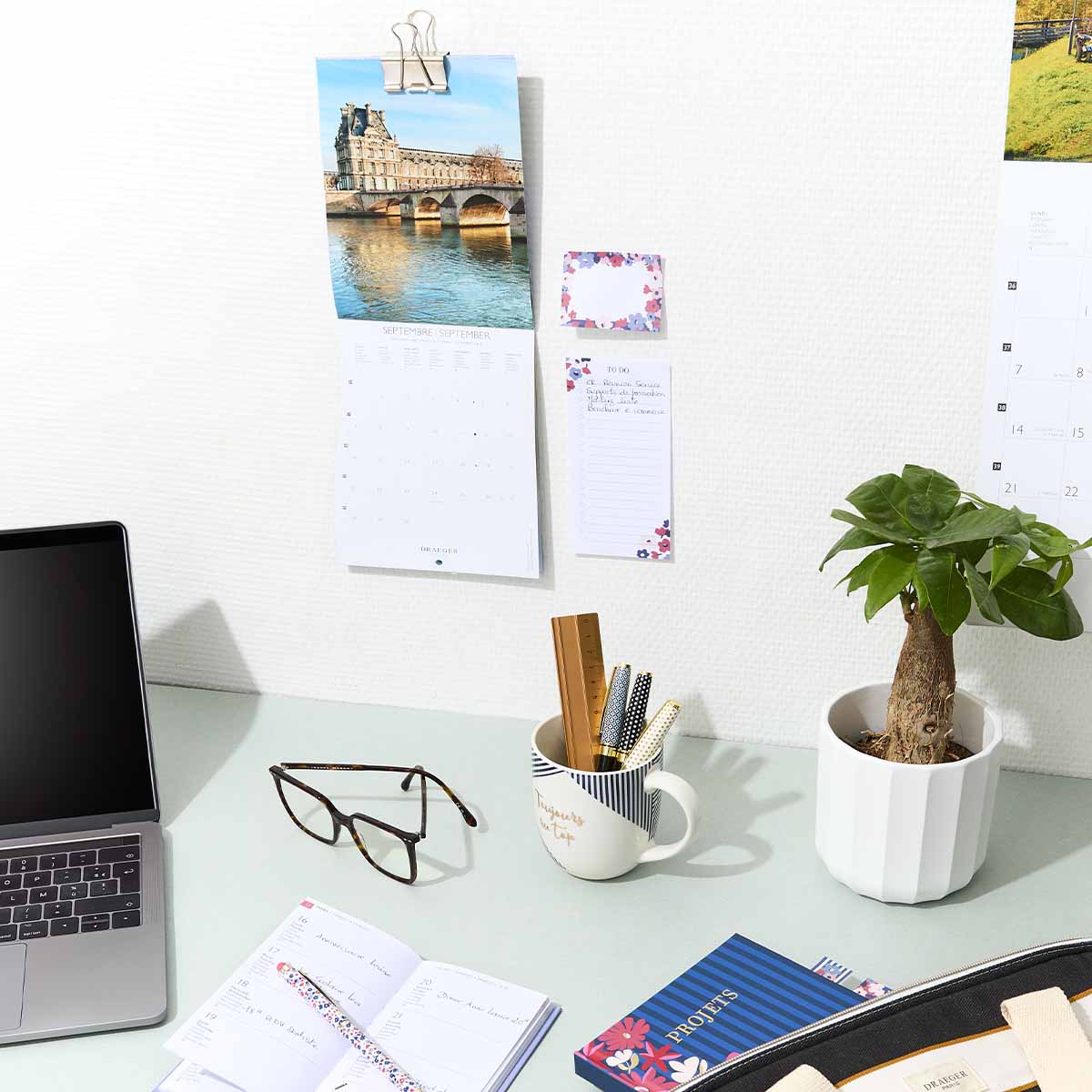 Calendario de pared pequeño 14x18 cm 2024