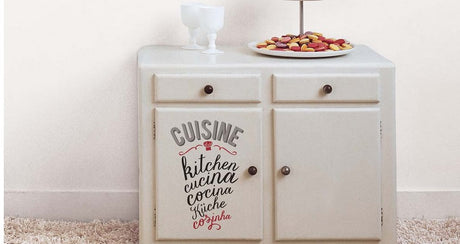STICKERS POUR PORTE DE PLACARD : L’ASTUCE DÉCO POUR UNE TOUCHE D’ORIGINALITÉ CHEZ VOUS !