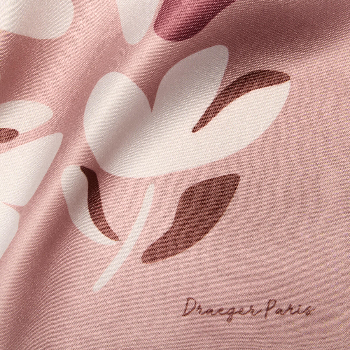 Carré chic Fleurs nude 3