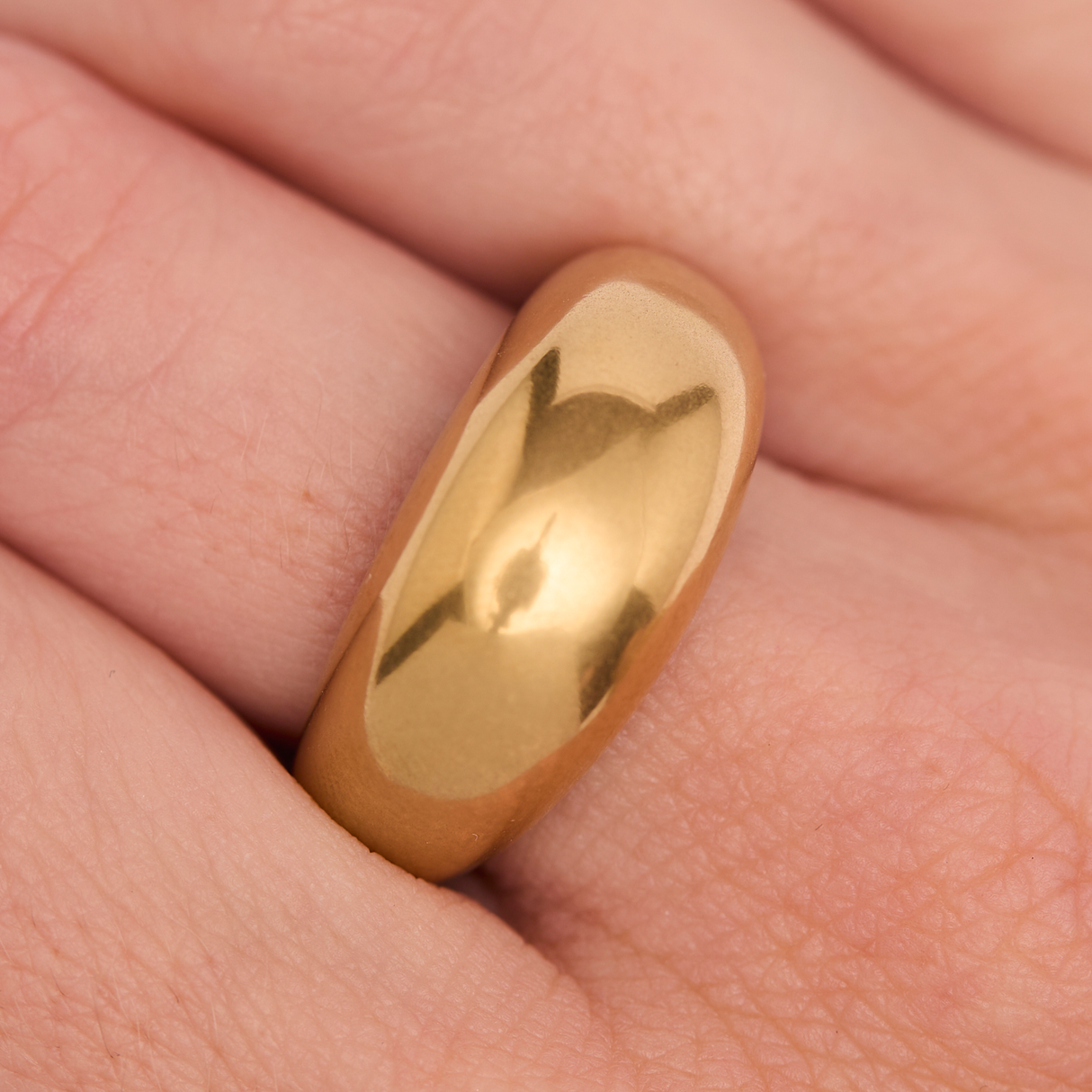 Anillo con dije de onda de acero inoxidable - Oro
