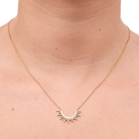 Collier Doré Pendentif Demi Soleil 4