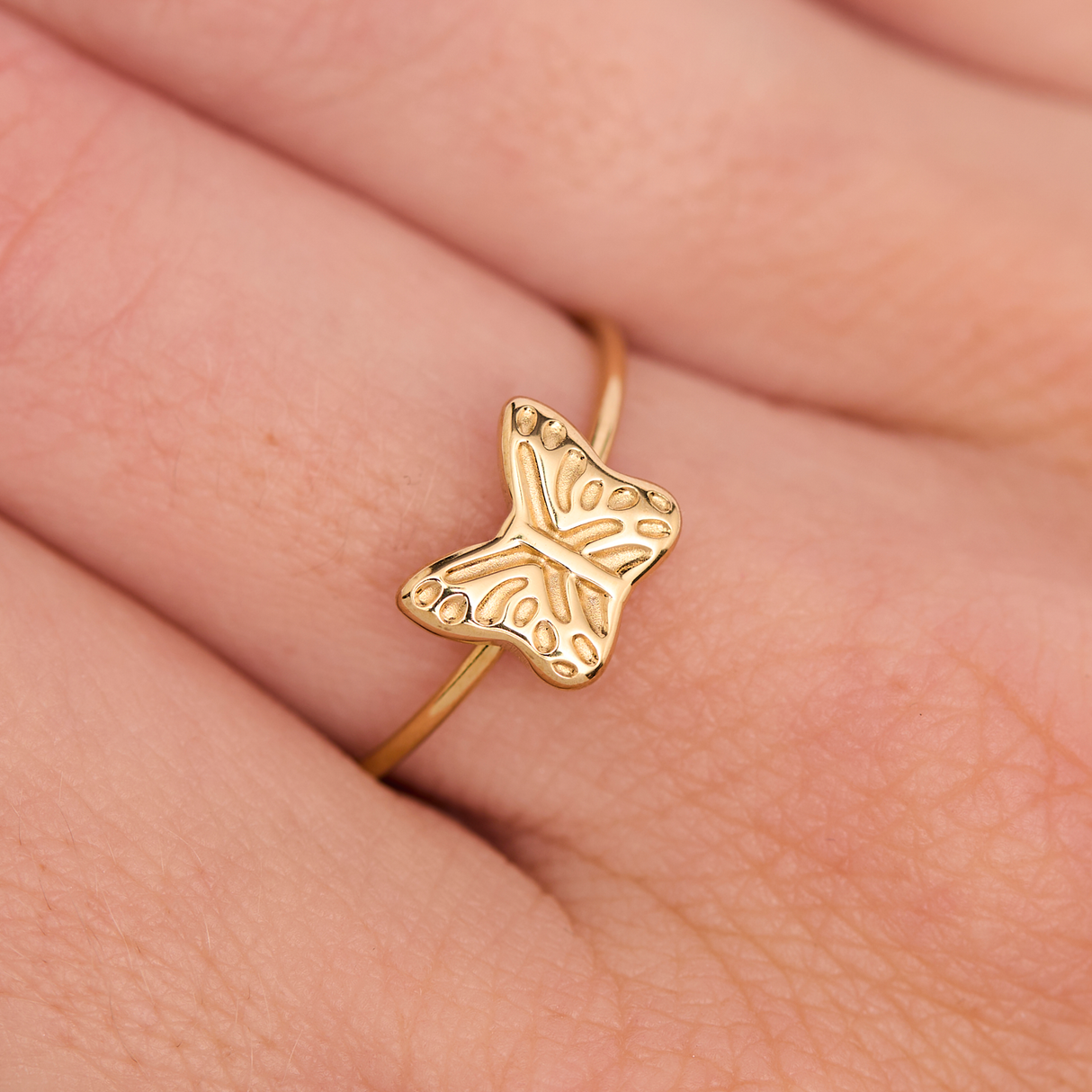 Anillo con dije de onda de acero inoxidable - Oro