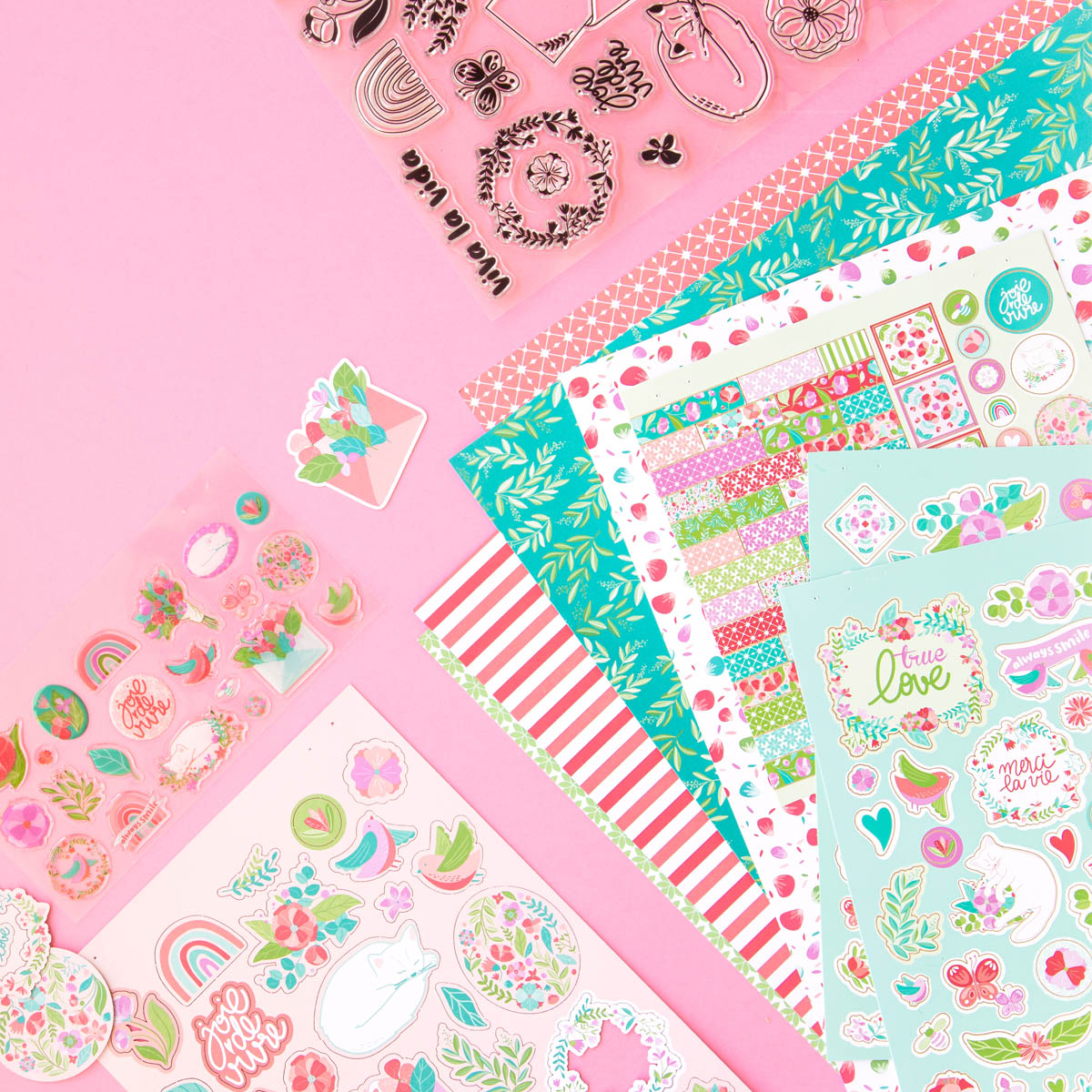 Set de papiers imprimés Motifs fleuris x6